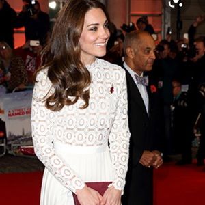Kate Middleton iconic white dress Plus size!